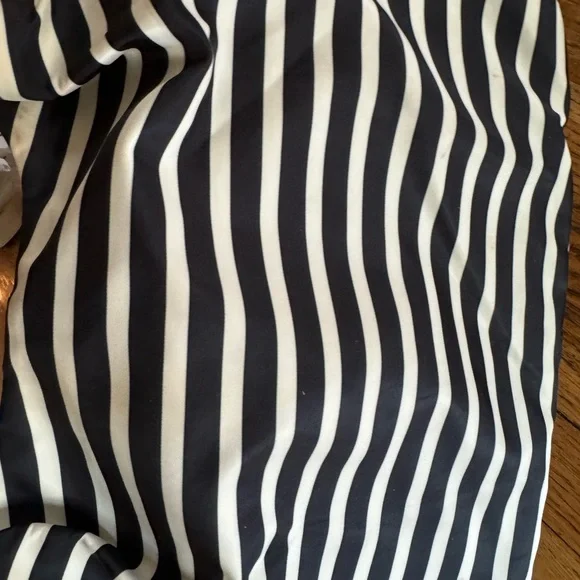 Kate Spade Black and White Striped Baby Bag - Picture 5 of 6